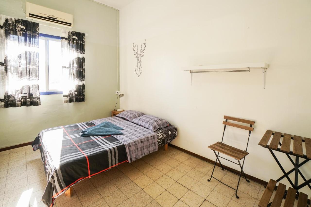 Hayarkon Hostel テル・アビブ エクステリア 写真