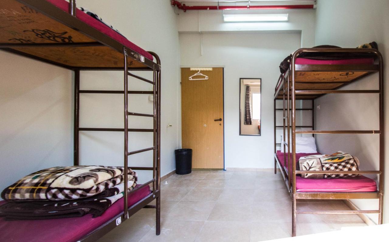Hayarkon Hostel テル・アビブ エクステリア 写真