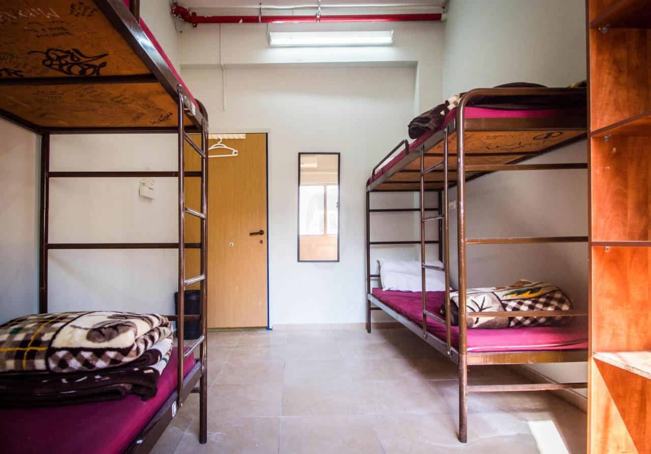 Hayarkon Hostel テル・アビブ エクステリア 写真