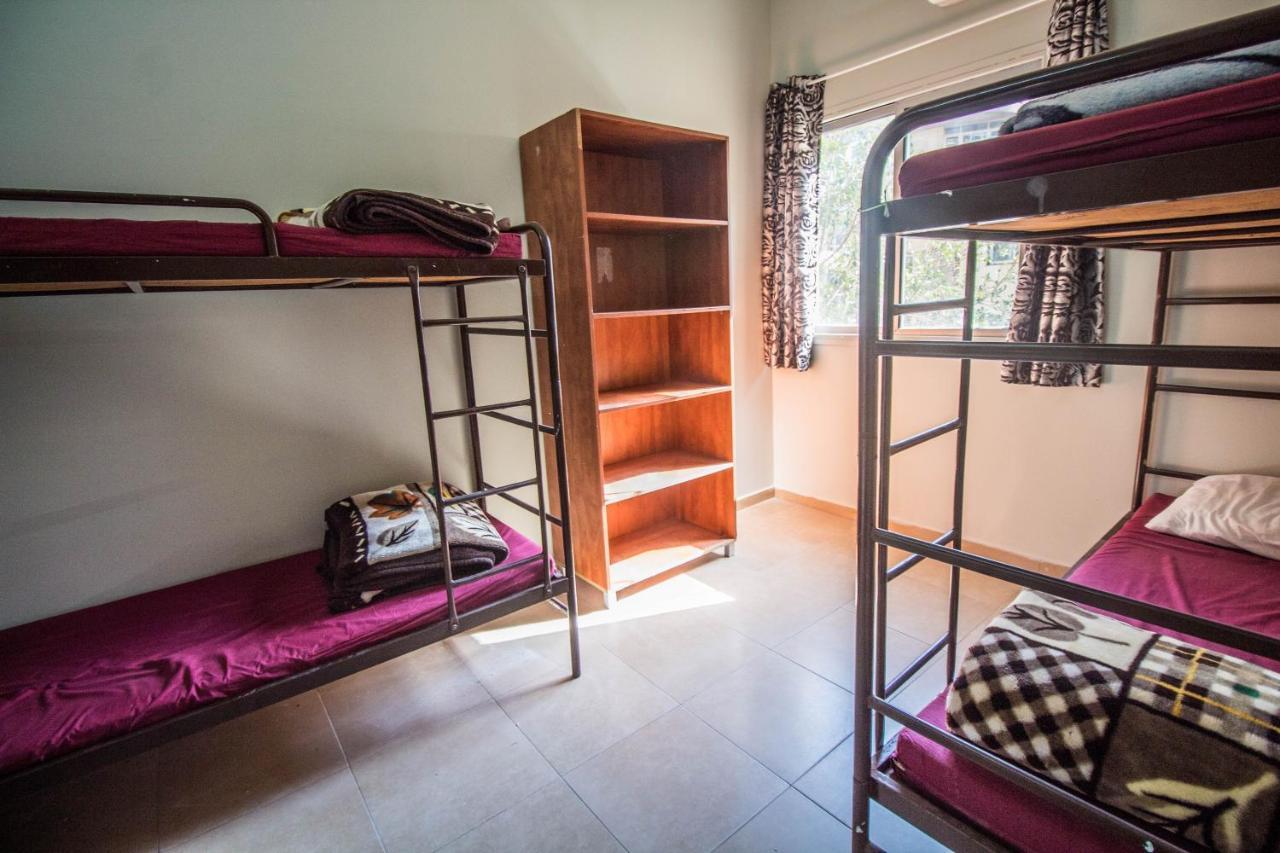 Hayarkon Hostel テル・アビブ エクステリア 写真