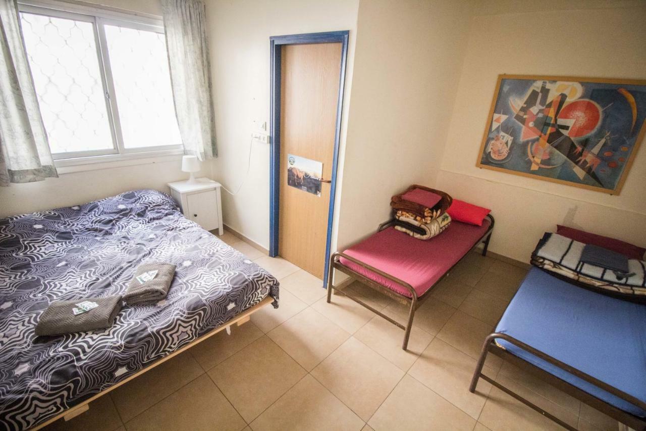 Hayarkon Hostel テル・アビブ エクステリア 写真