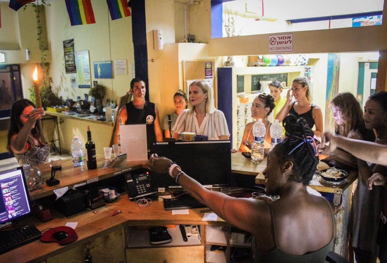 Hayarkon Hostel テル・アビブ エクステリア 写真